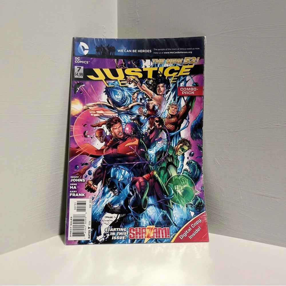 NEW Justice League #7 (May 2012) Comic Book